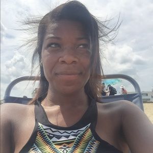 Meet your Posher, Brittney